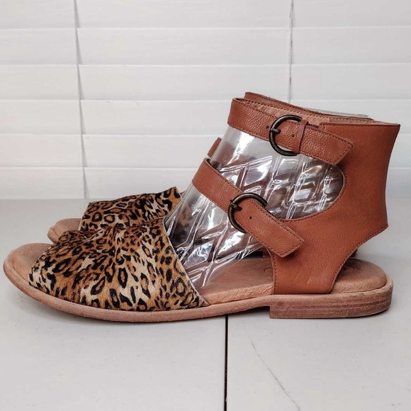 Anthropologie Gee WaWa Boho Calf Hair Leopard Print Gladiator Ankle Sandals - Picture 5 of 16
